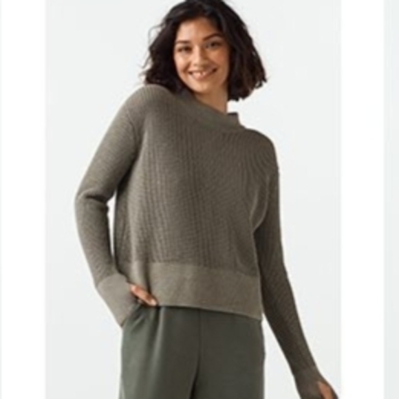 Organic Cotton Sage Green Sweater / Cardigan  - Made in the USA - Picture 3 of 12